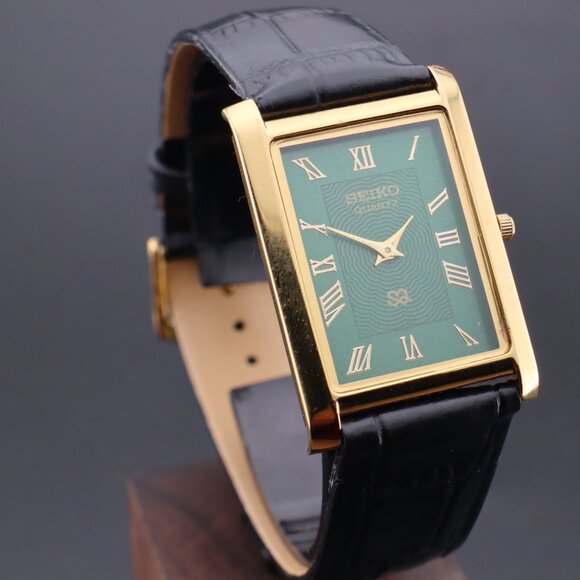 Vintage Seiko Slim Quartz Gentlemen's Wrist Watch  - FREE SHIPPING - Picture 1 of 13